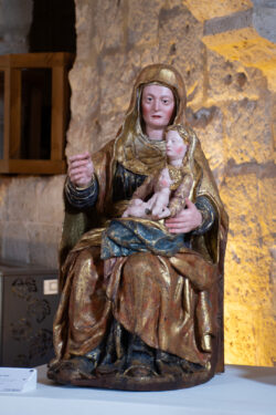 Santa Ana Trina Iglesia Parroquial de San Pelayo Barruelo del Valle Escultura de Madera Tallada y policromada Anónima